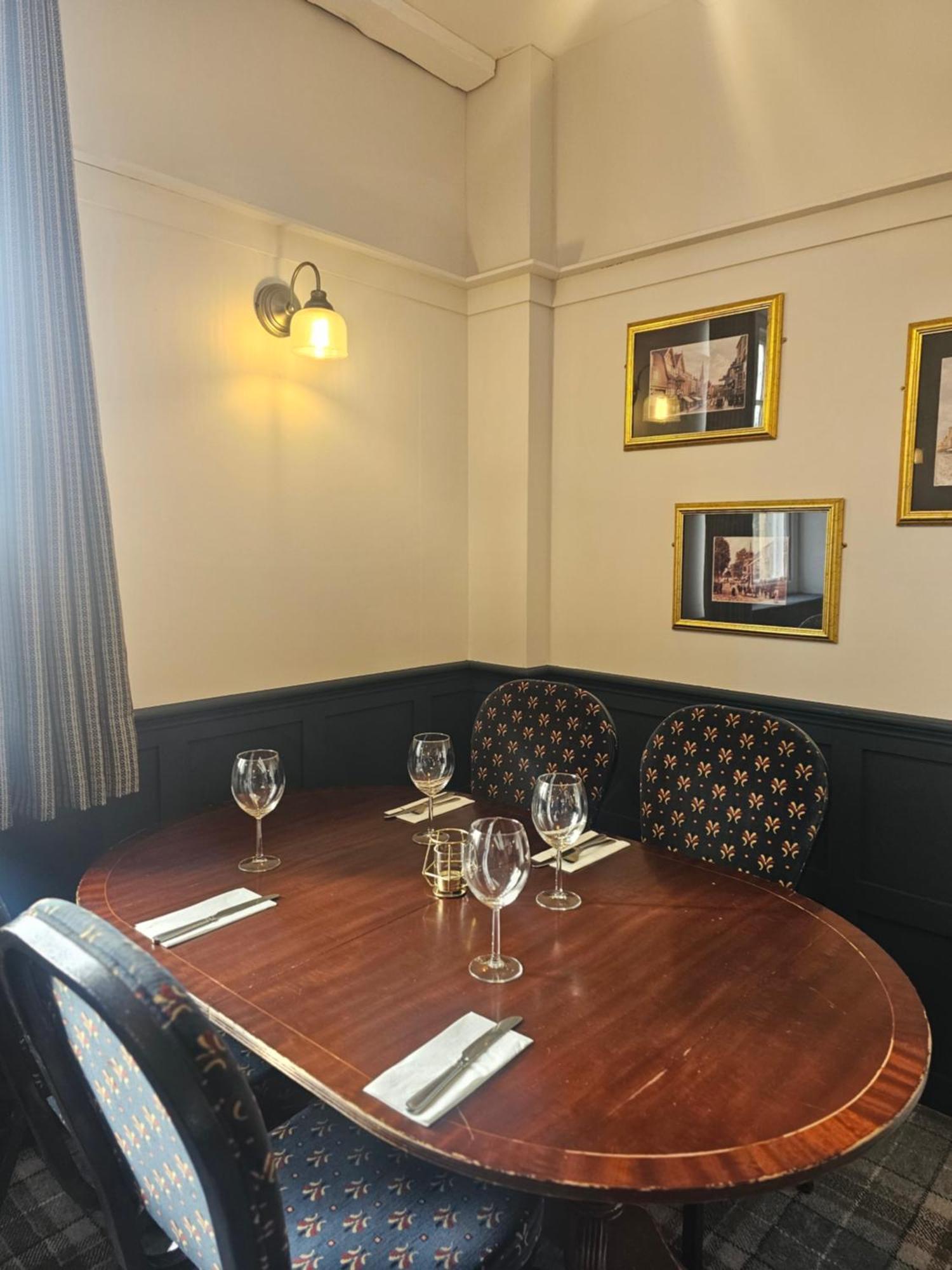 The Old Railway Hotel Porton Luaran gambar